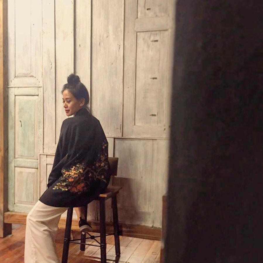 Customer wearing Sumo Vintage